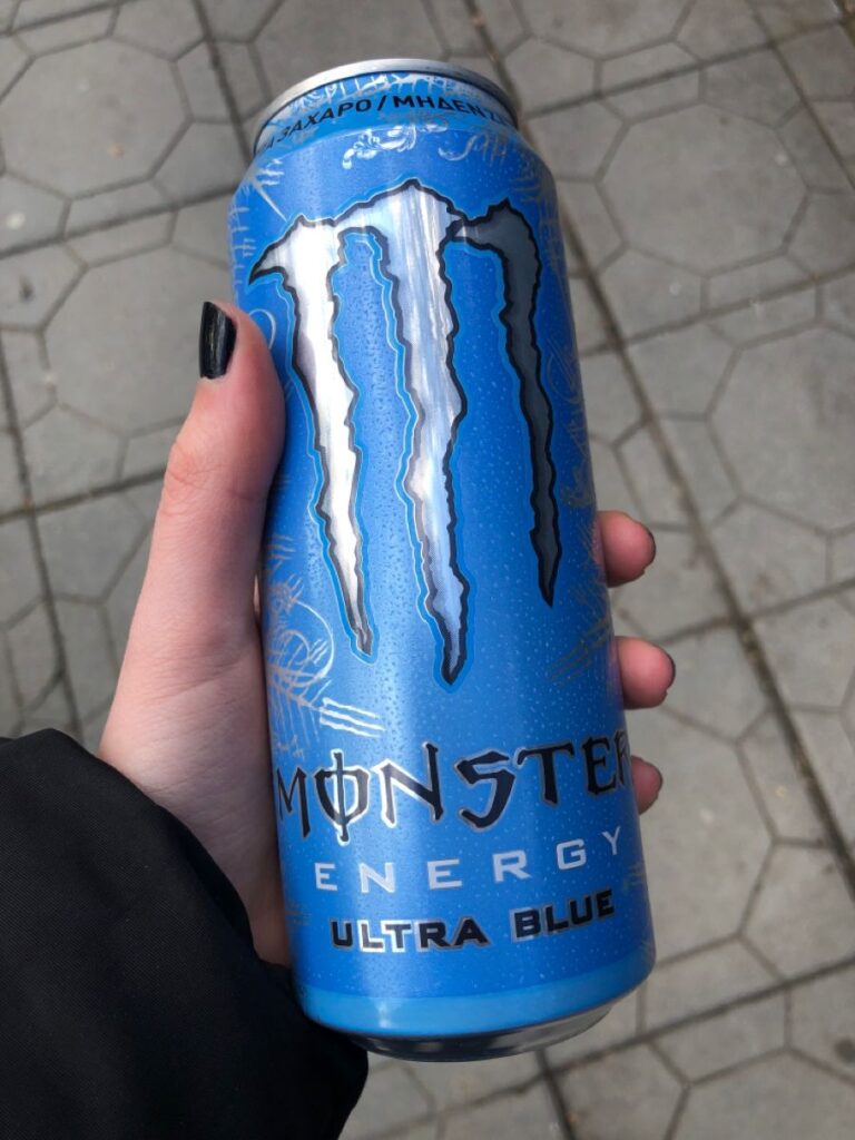 immagine con monster energy ultra blue